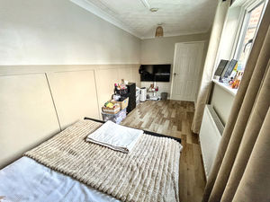 Photo 19- click for photo gallery